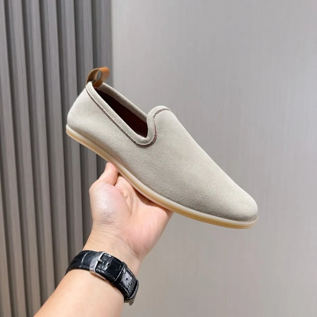 Men's shoes 400💰[loro piana] 2025 new moccasins, popular casual sneakers for street men. The shoes are made of first-layer suede leather uppers with rubber soles, a classic. The complex craftsmanship and meticulous structure make the shoes light and soft, allowing you to walk comfortably and freely. Perfect for summer wear. Yardage: 38-45.